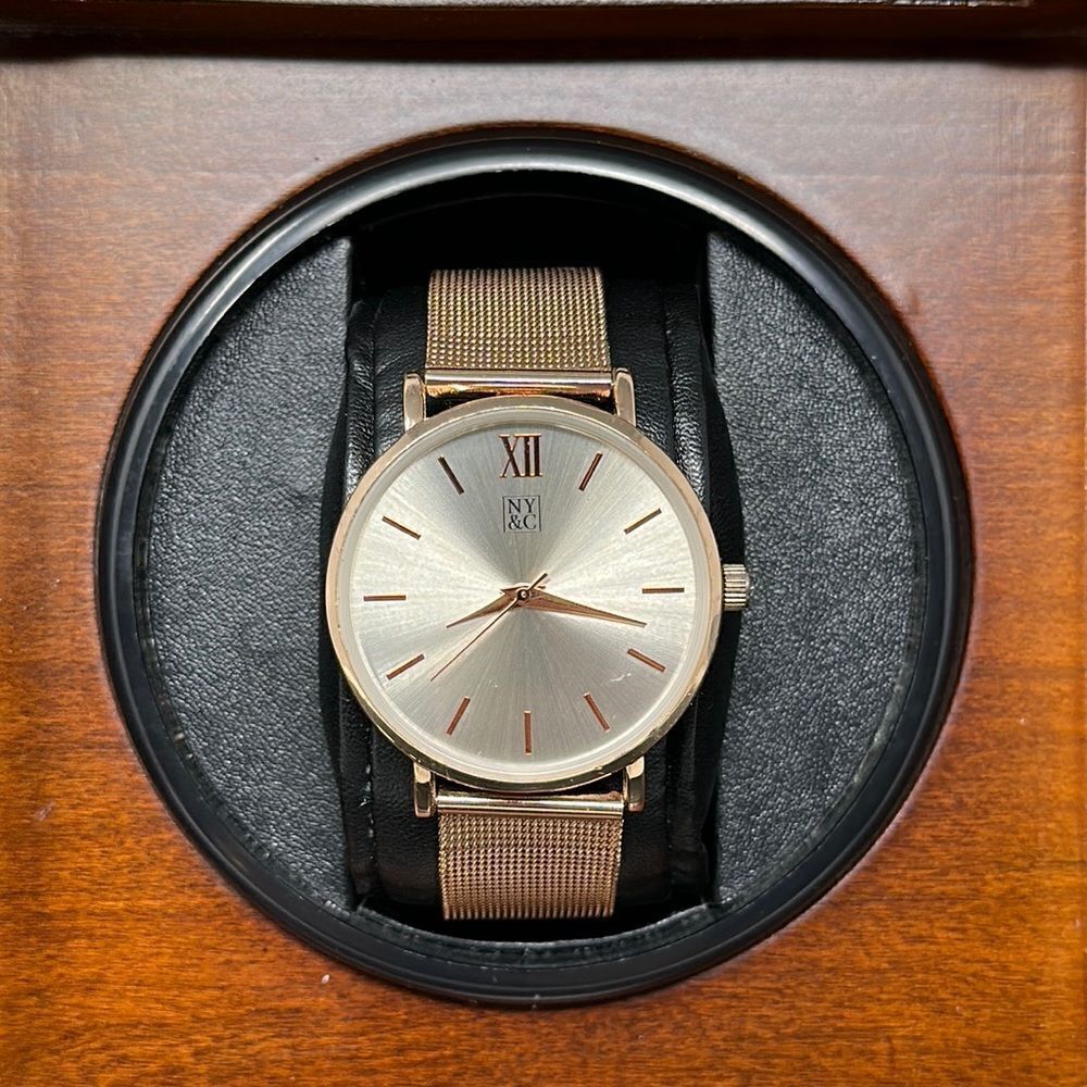 NY&C ladies mesh watch